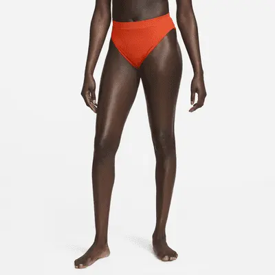 

Плавки Nike Essential, цвет Picante Red