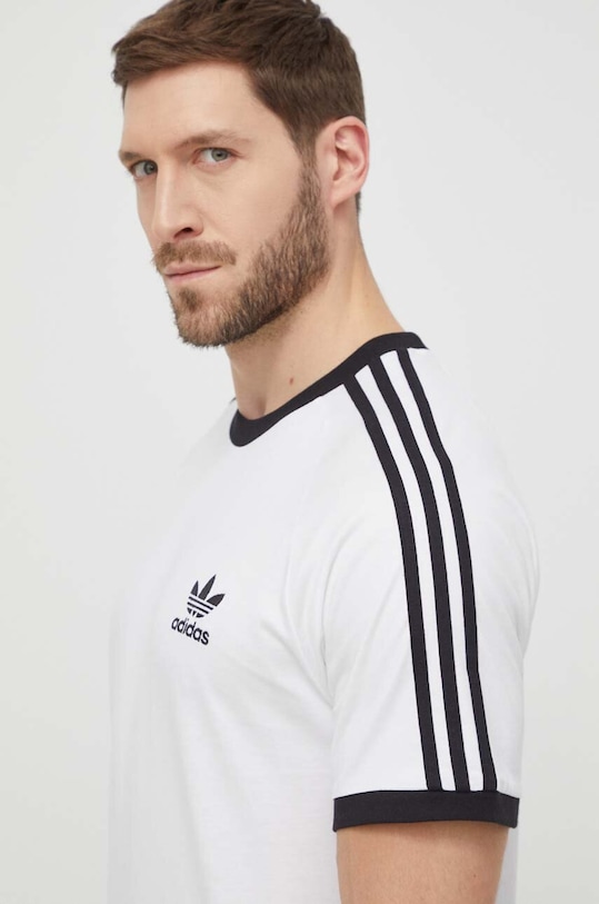 

Хлопковая футболка Adicolor 3-Stripes Adidas Originals, белый