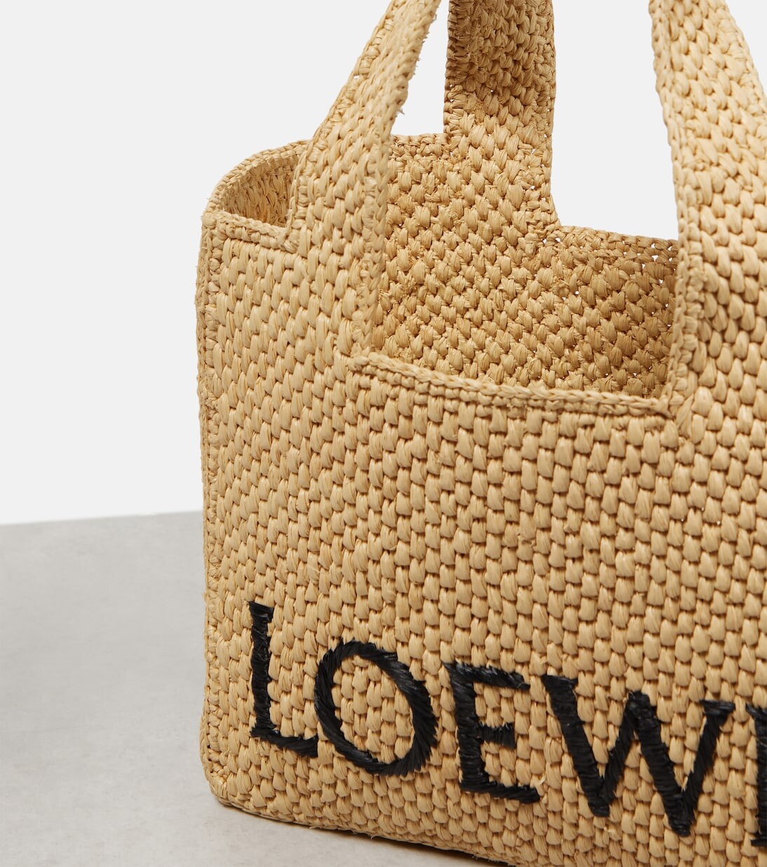 Маленькая сумка-тоут paula's ibiza из рафии с логотипом Loewe, бежевый — фото 3
