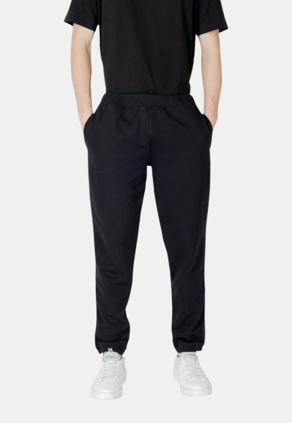 

Спортивные штаны Calvin Klein, черный