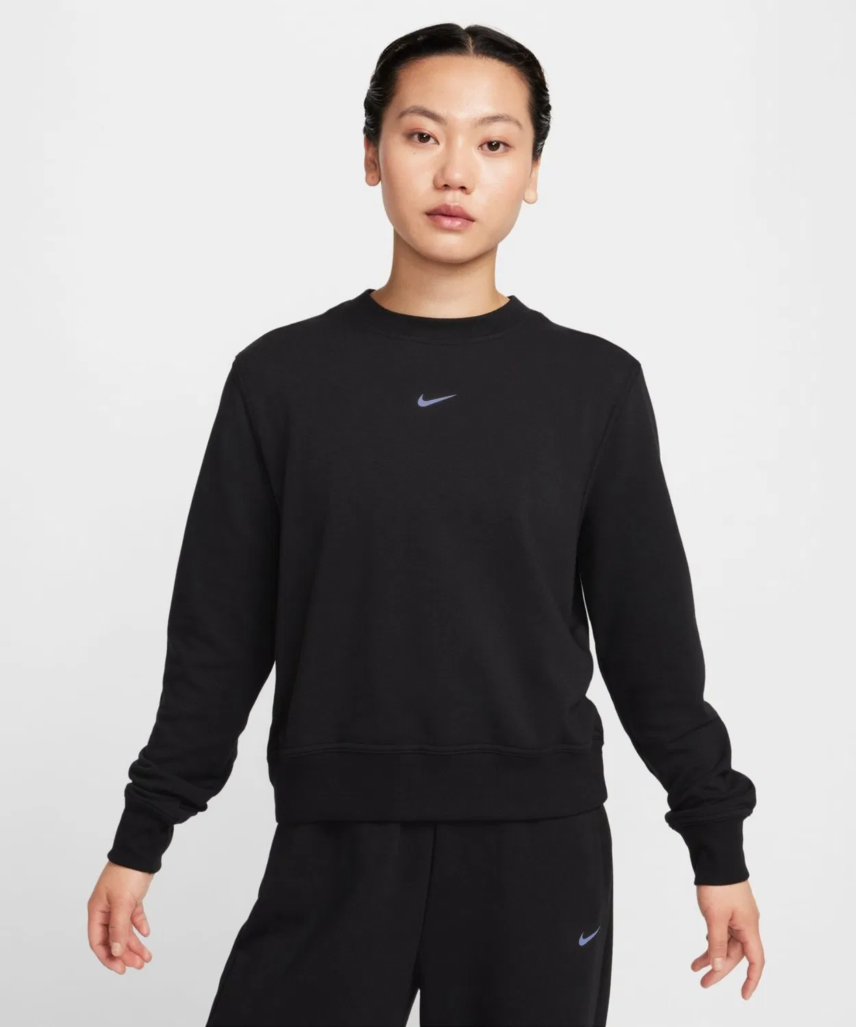 Свитшот Nike One Dri-FIT длинный рукав, черный