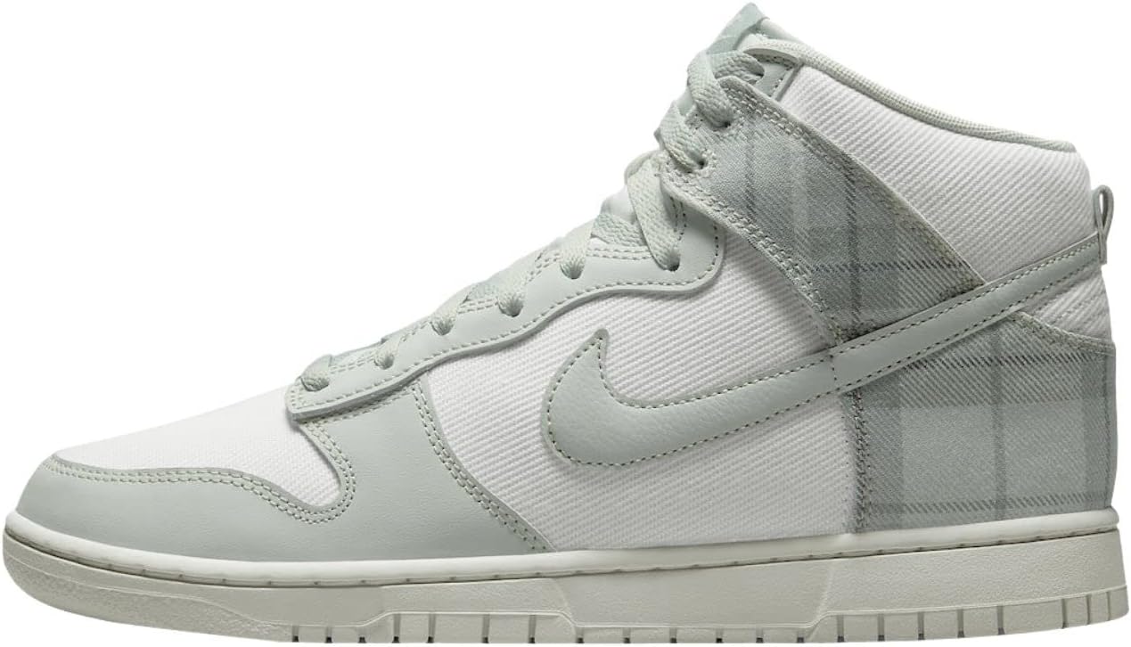 

Кроссовки Nike Dunk High Black White (2021), белый