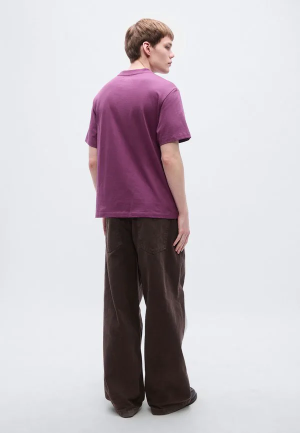 Футболка с графическим принтом 20s ny Calvin Klein, Pale Purple — фото 4