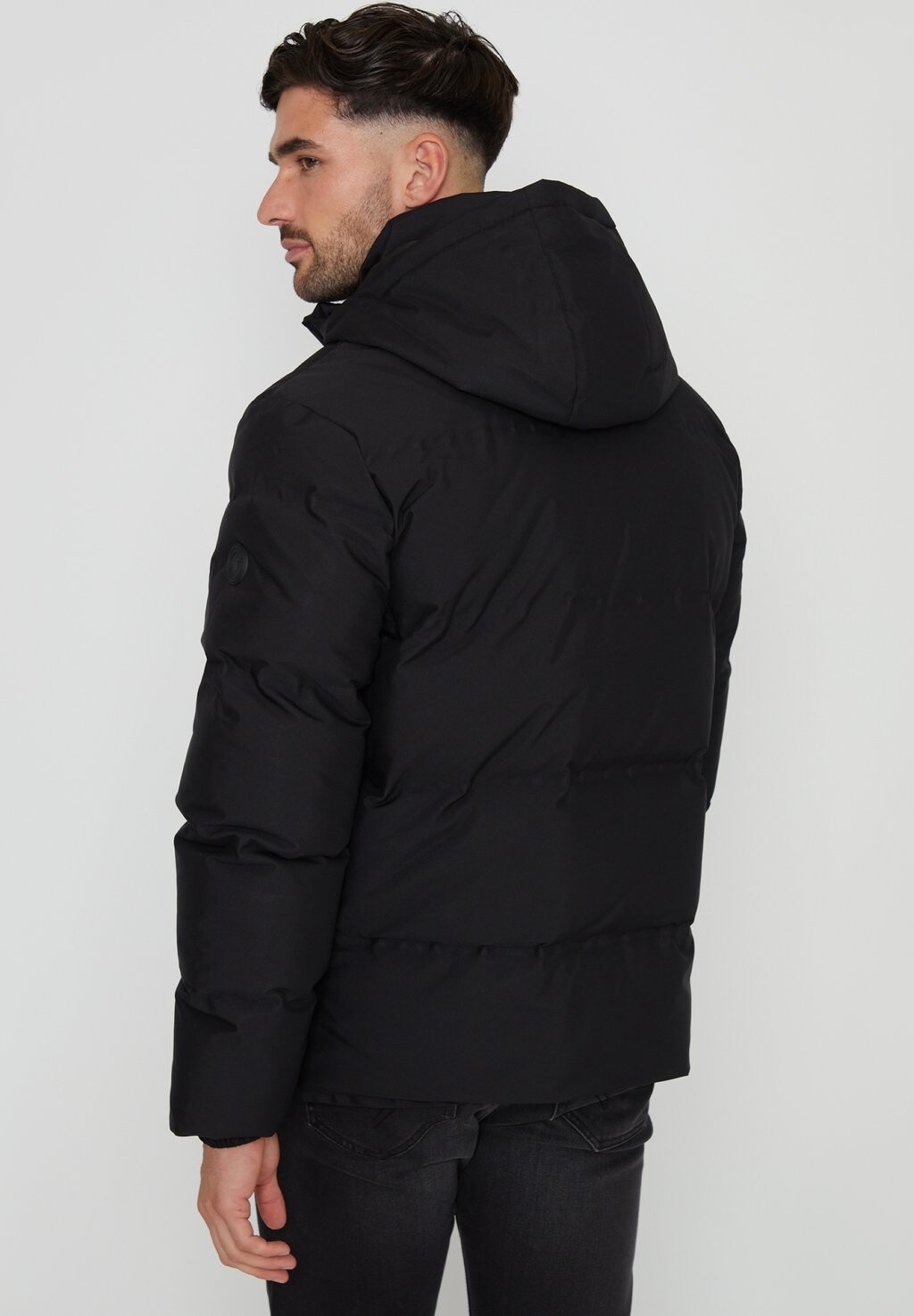 

Зимняя куртка LUMB Threadbare, черный