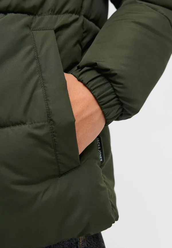 Зимняя куртка jjmaze с пуховым воротником для младшего возраста Jack & Jones Junior, Rosin Detail Black Blocking — фото 4