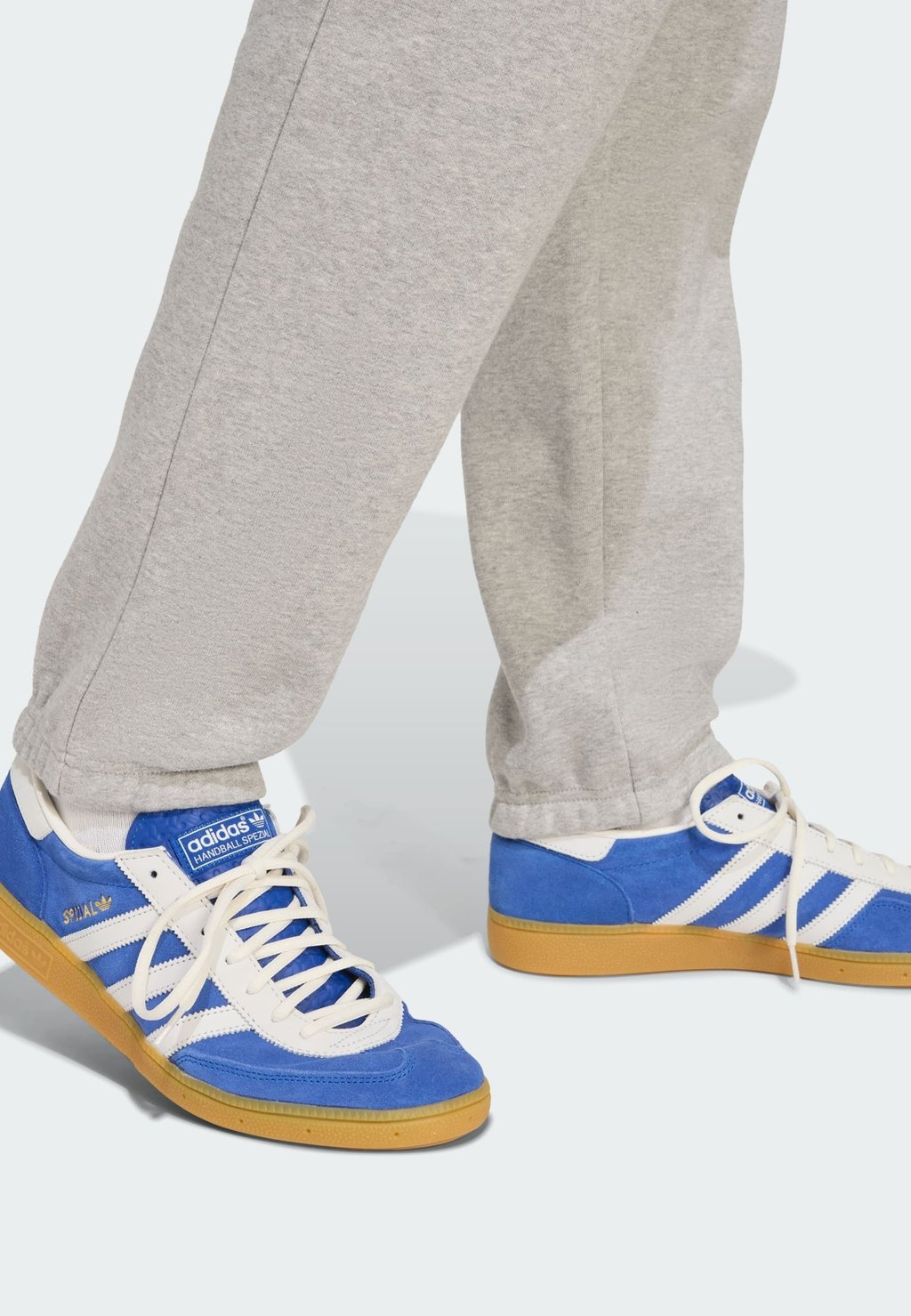 Спортивные штаны ESS PT Adidas Originals, светло-серый — фото 4