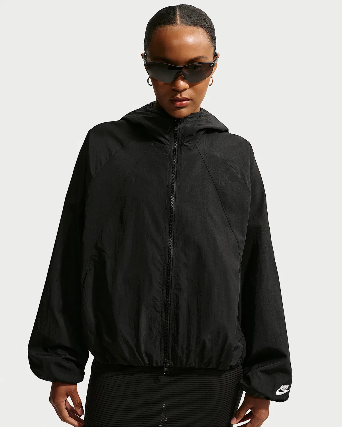 Женская оверсайз куртка с капюшоном Nike Sportswear, Black/Chalk