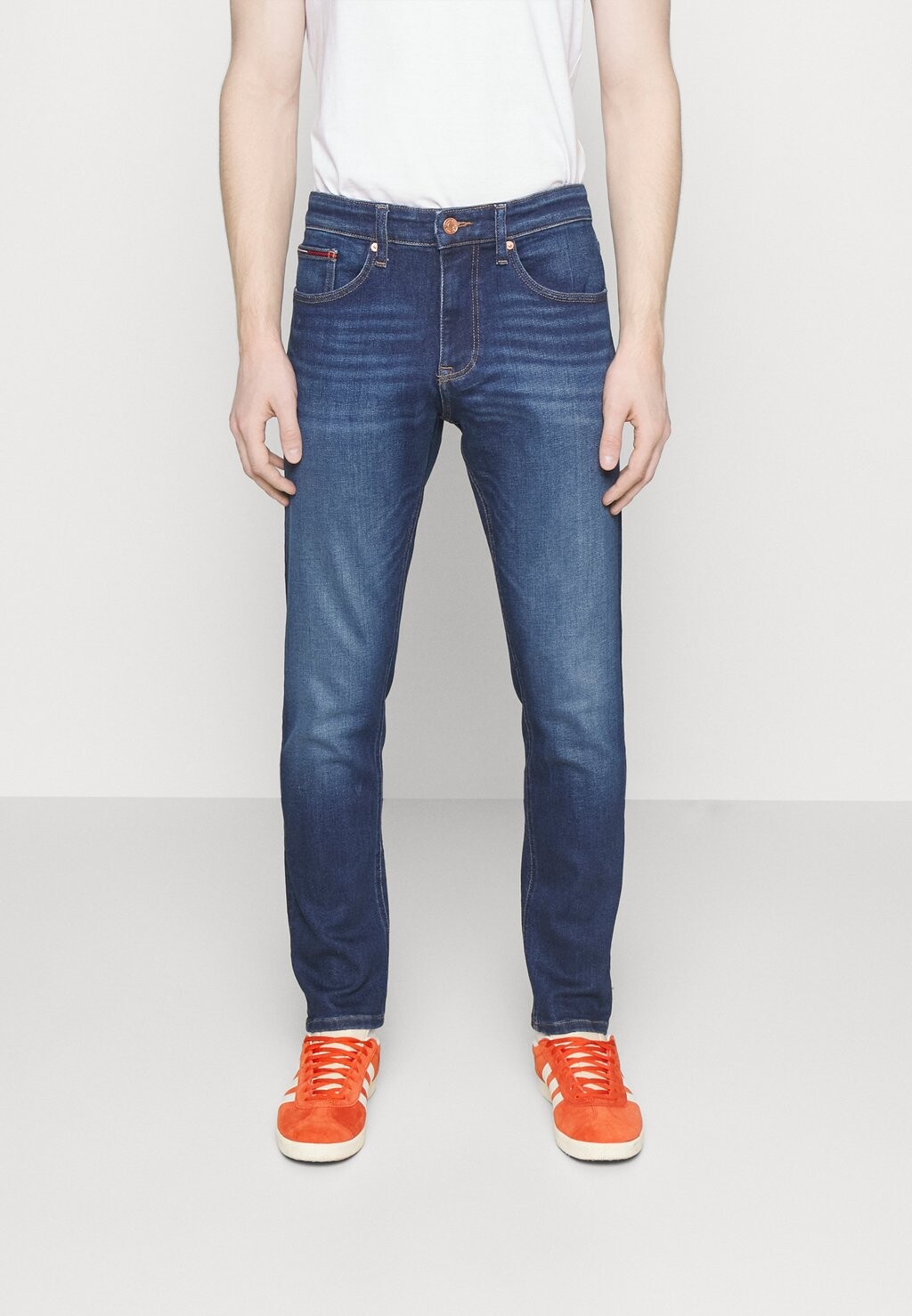 

Джинсы Tapered Fit AUSTIN SLIM Tommy Jeans, темный деним