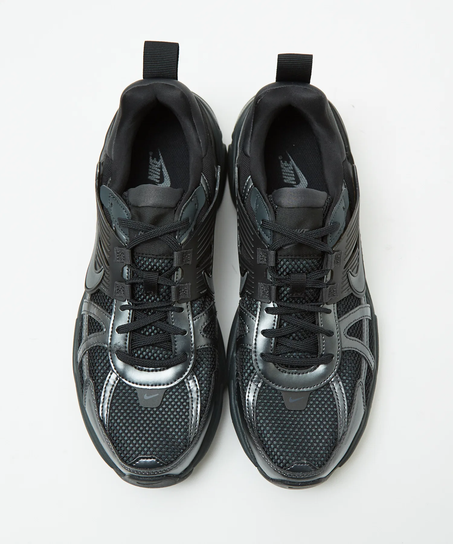 Унисекс кроссовки Nike V2K Run для бега чёрные — фото 2