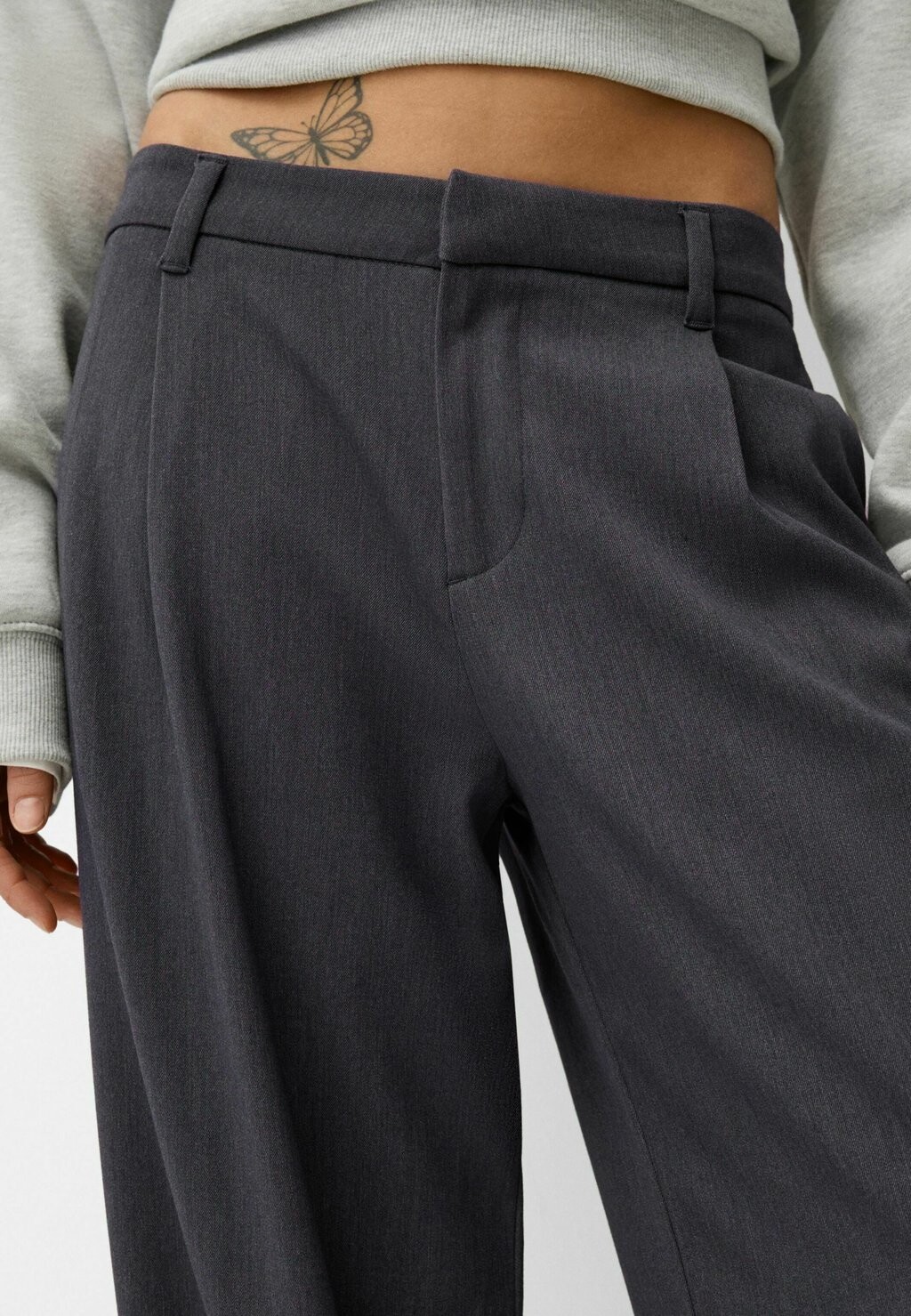 

Брюки BAGGY Bershka, серый
