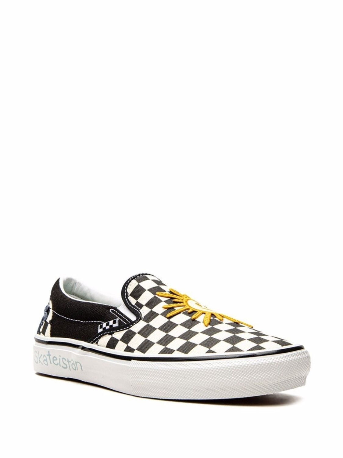 

Слипоны из коллаборации с Skateistan Vans, черный