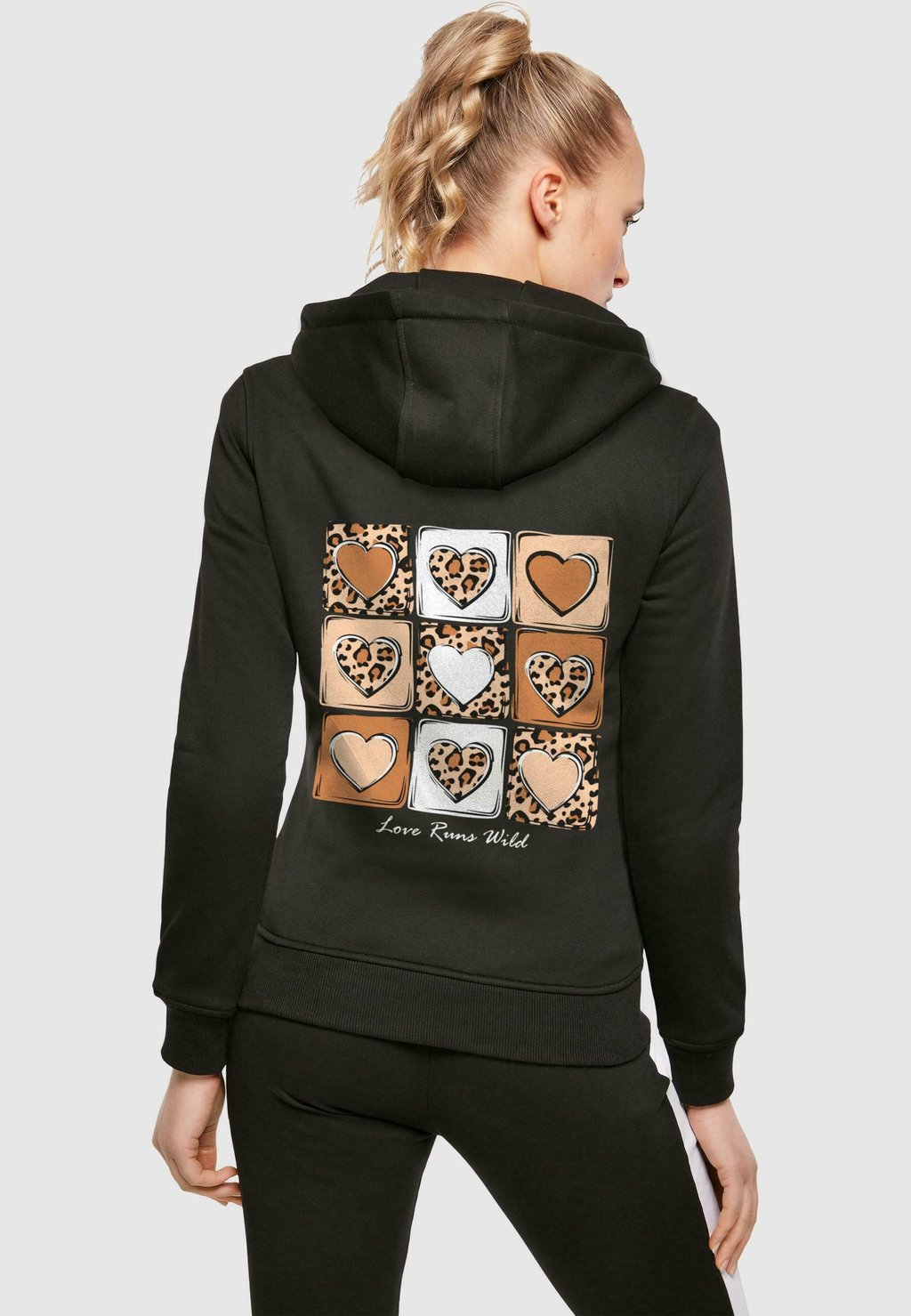 

Толстовка LOVE RUNS WILD - Hoodie Merchcode, черный