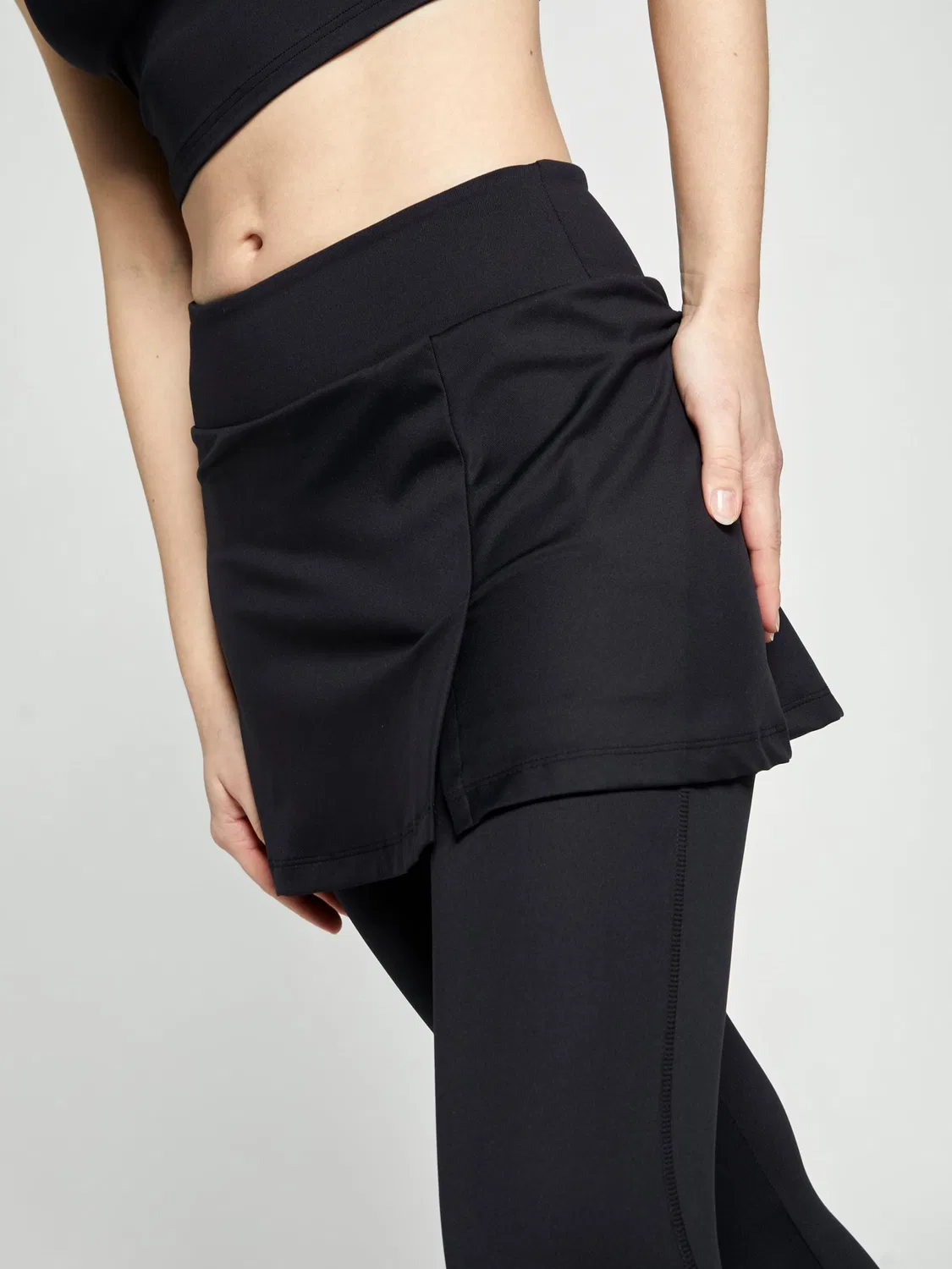 Спортивные брюки Sportkind Regular Workout Pants 2-в-1 Skirt черного цвета