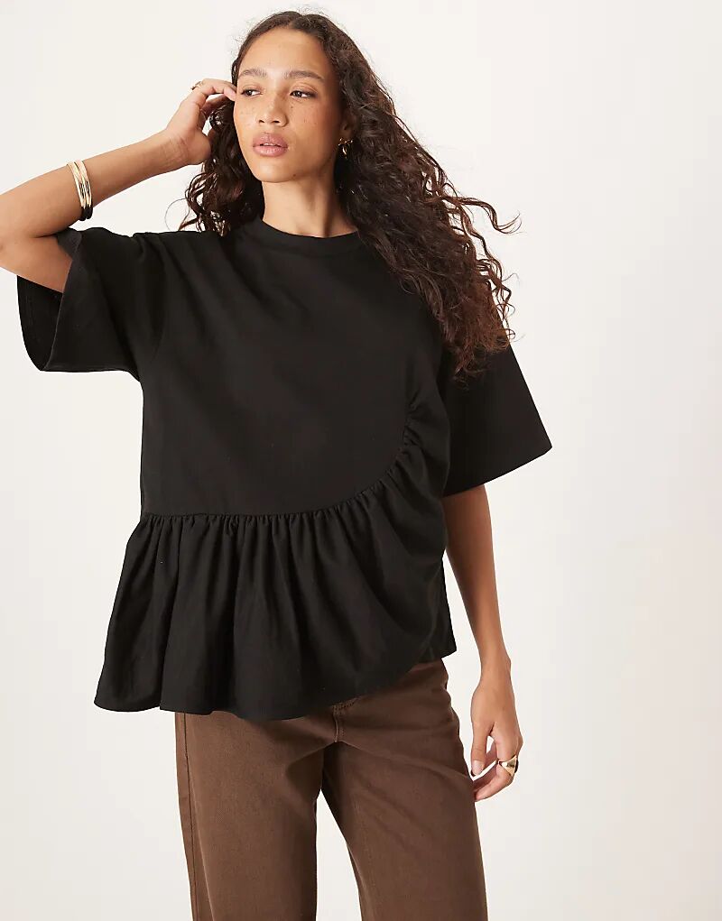 

Футболка свободного кроя ASOS DESIGN с асимметричным подолом в стиле пеплум черного цвета