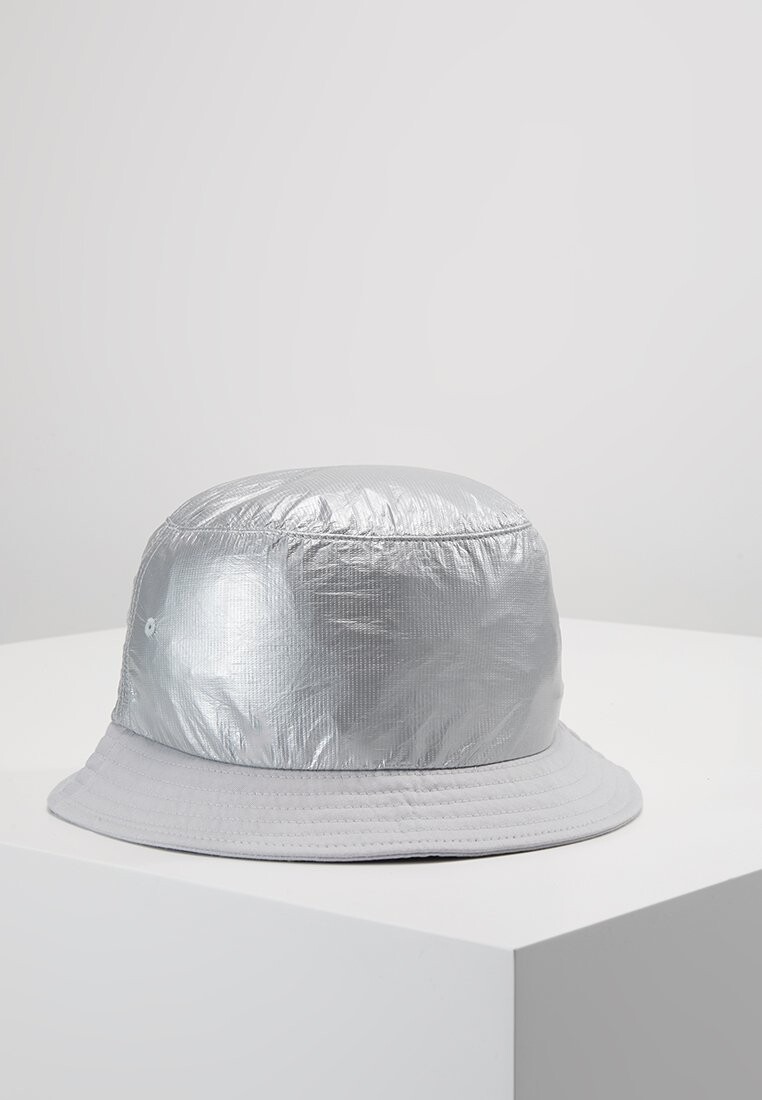 

Панама BUCKET HAT Flexfit, цвет silver