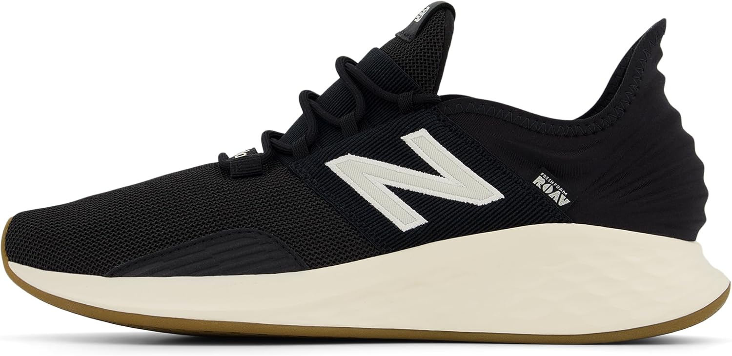 Мужские кроссовки New Balance Fresh Foam Roav v1, черный/белый — фото 2