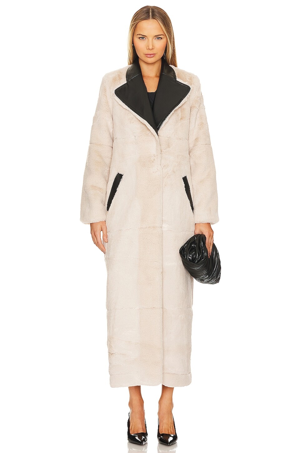 

Пальто NBD Laurence Faux Fur, цвет Oatmeal