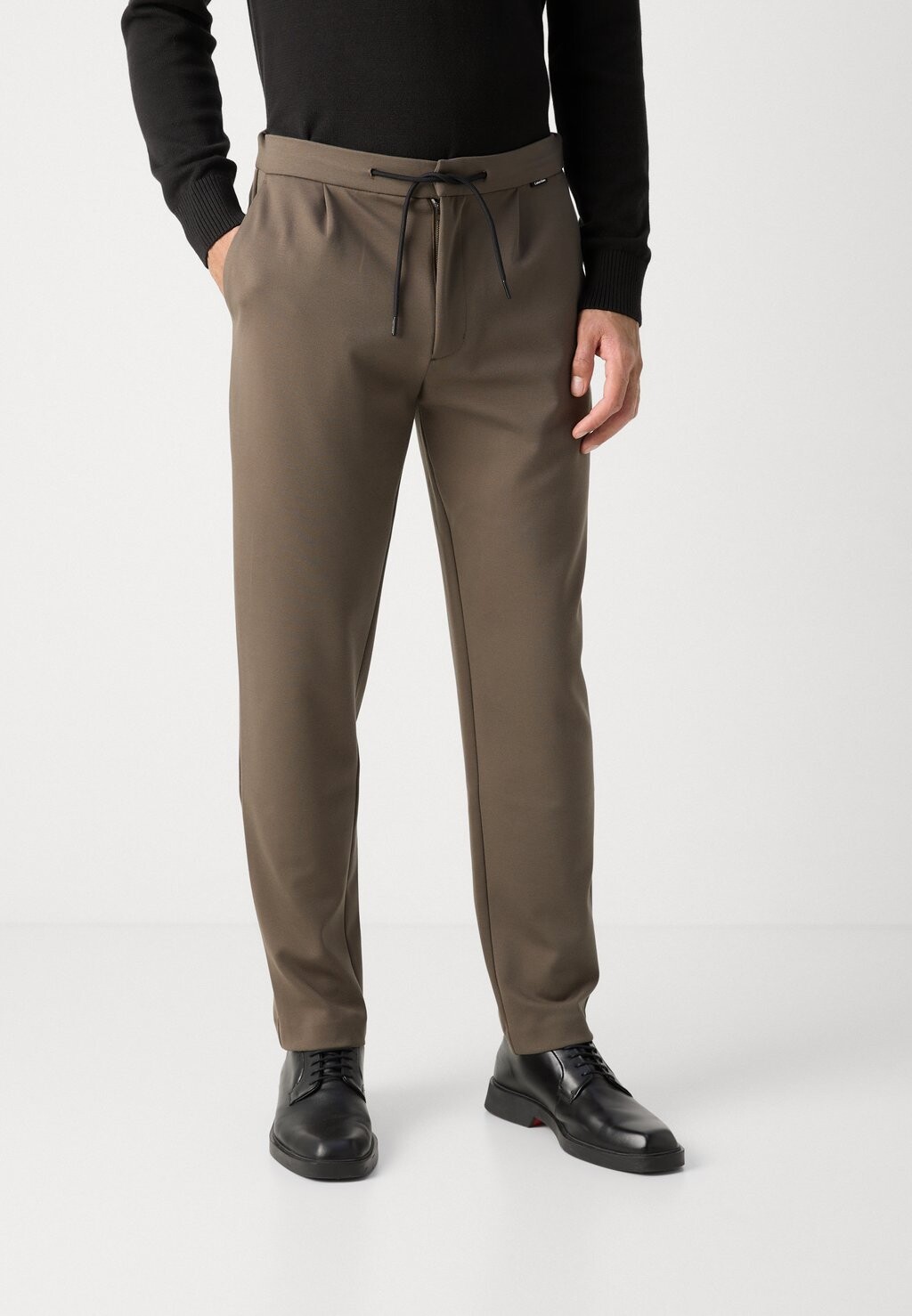 

Брюки COMFORT TAPERED PLEAT Calvin Klein, коричневый