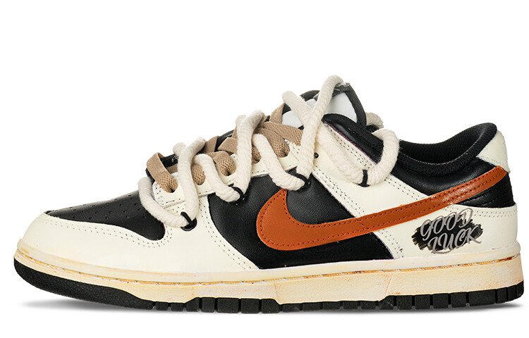 

Кроссовки Nike Dunk Skateboard Shoes Women's Low-Top White Black/Orange