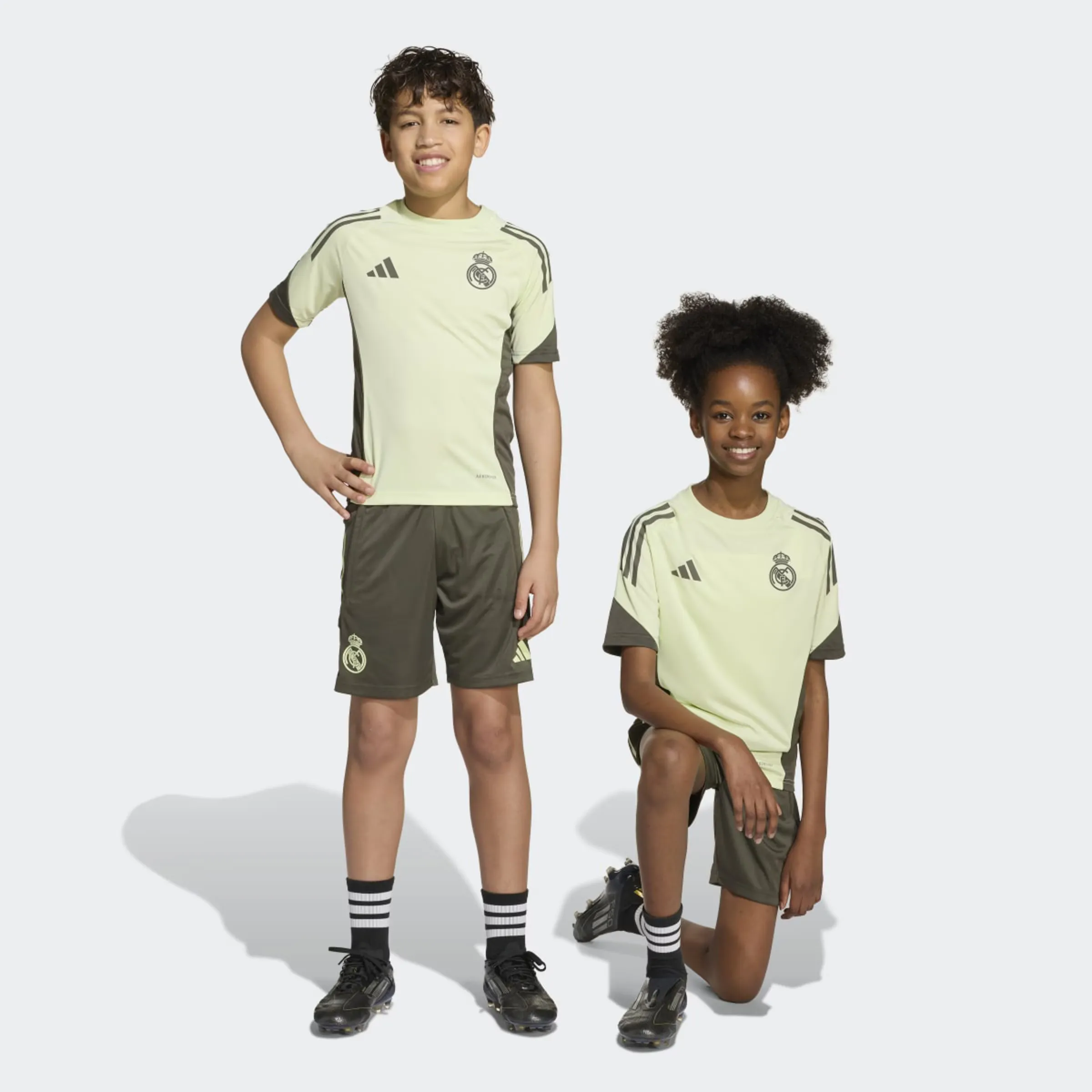 

Шорты для тренировок детские Real Madrid CF 2025-2026 Tiro 25 Competition adidas, серый