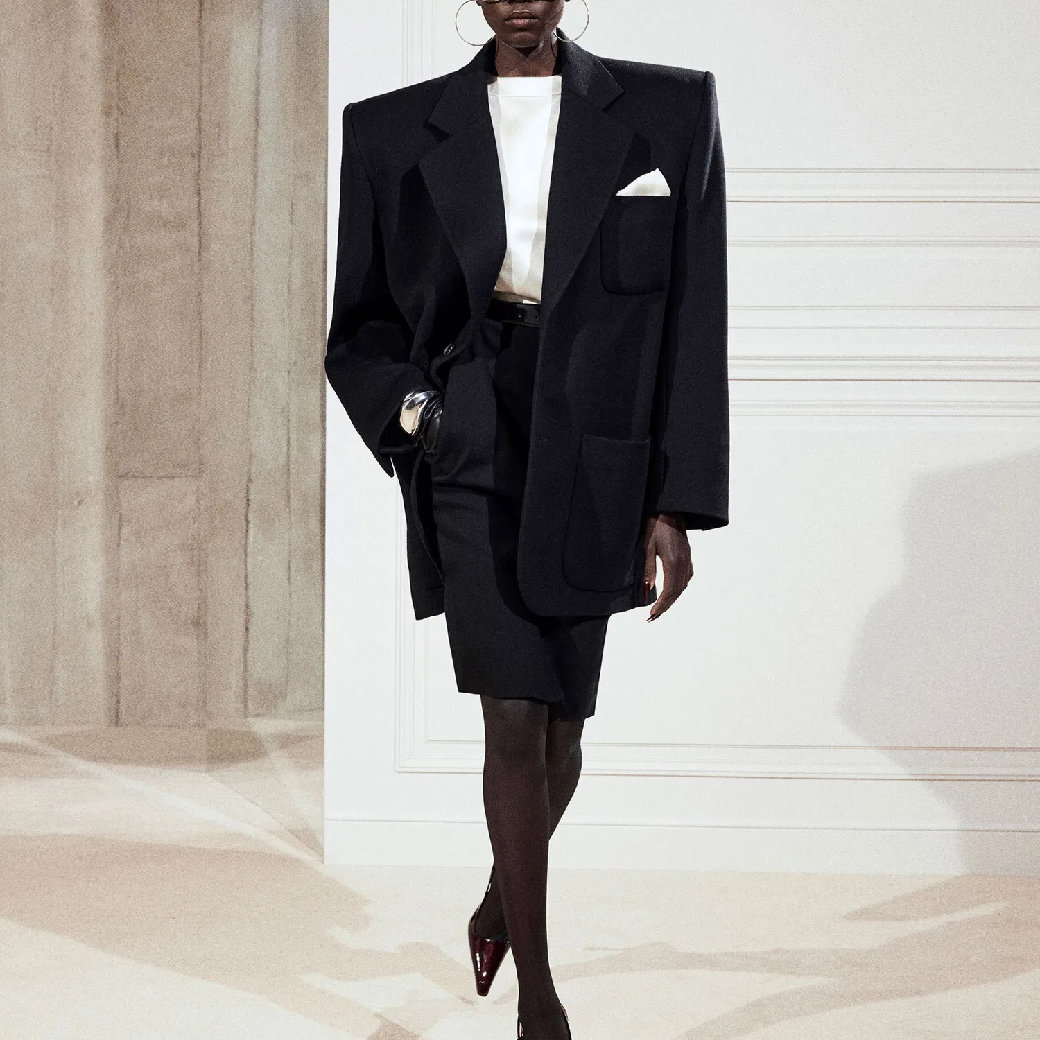 Топ без рукавов с круглым вырезом SAINT LAURENT серо-белый — фото 4