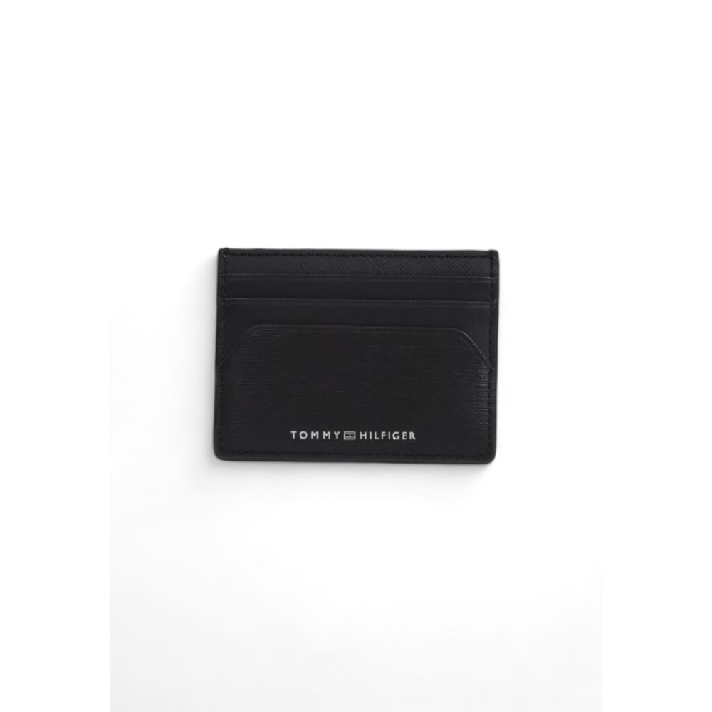 

Черный кожаный кошелек Tommy Hilfiger