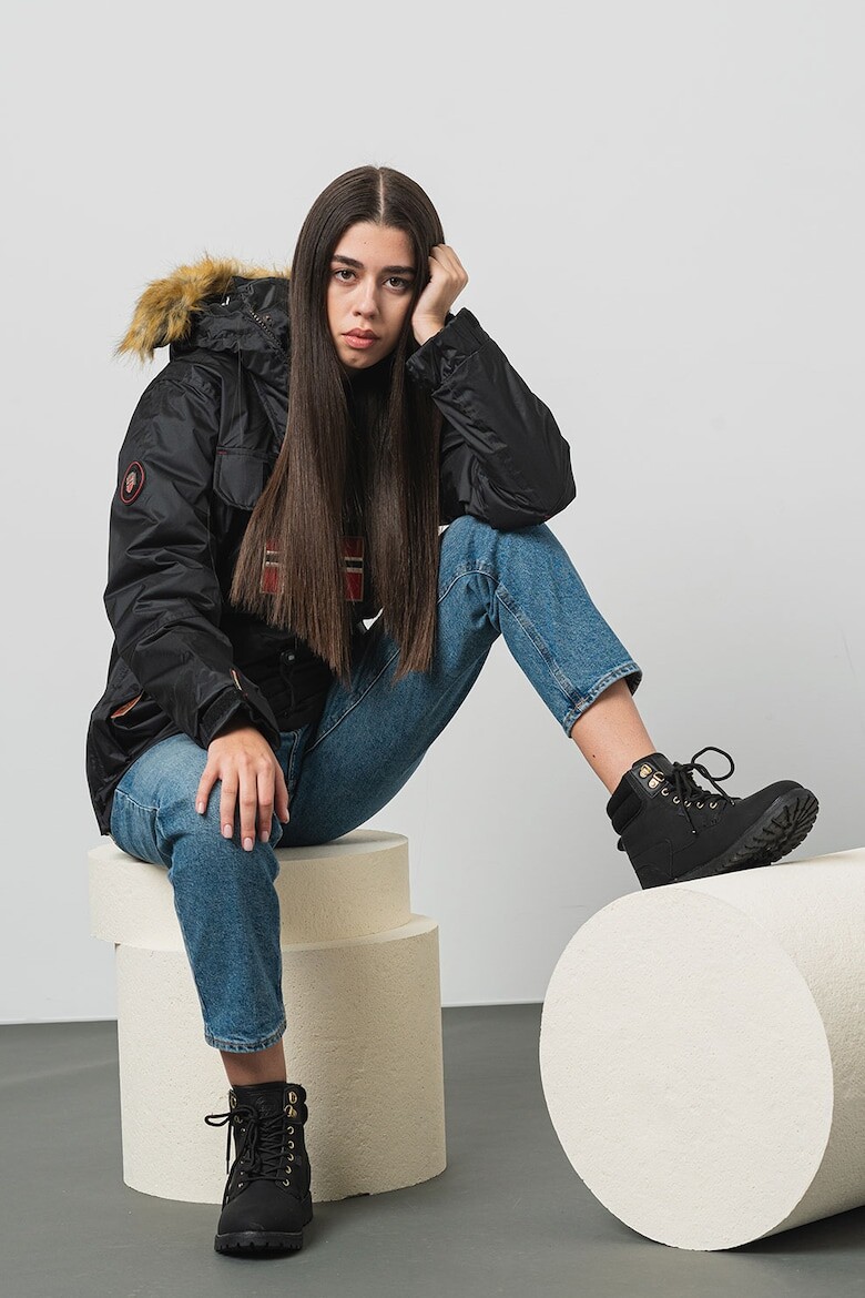 

Зимняя куртка баклажанового цвета с капюшоном Geographical Norway, черный