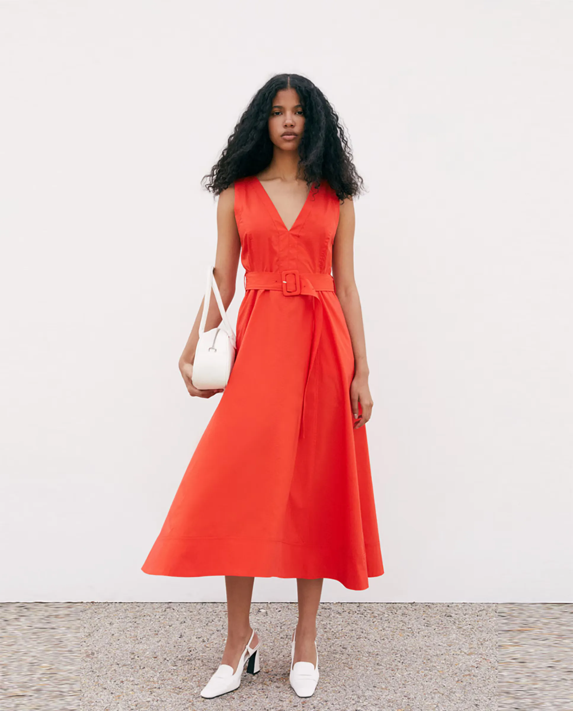 

Платье из поплина с поясом Sfera, красный