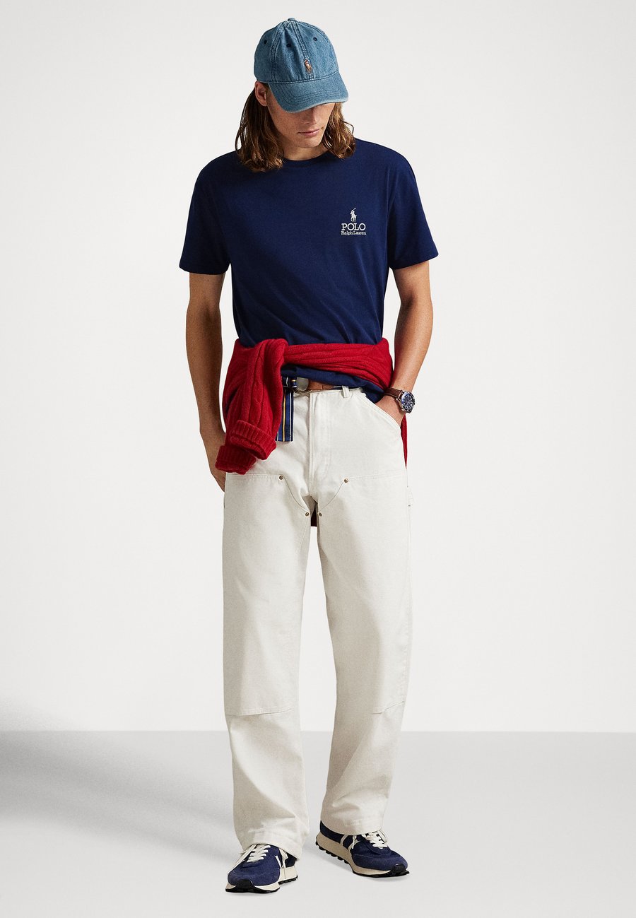 Футболка Polo Ralph Lauren CLASSIC FIT LOGO JERSEY T-SHIRT, Newport Navy/Dark Blue — фото 2