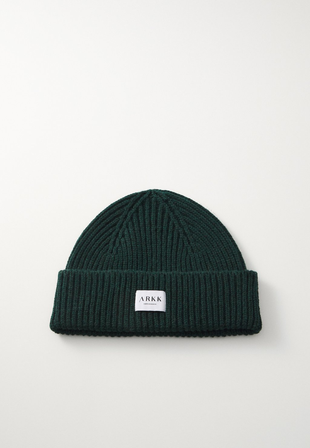 

Головной убор CLASSIC BEANIE UNISEX ARKK Copenhagen, темно-зеленый