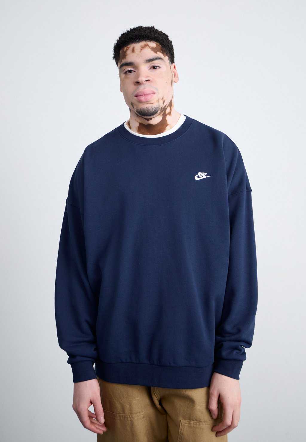 

Толстовка CLUB OVERSIZED CREW Nike Sportswear, темно-синий