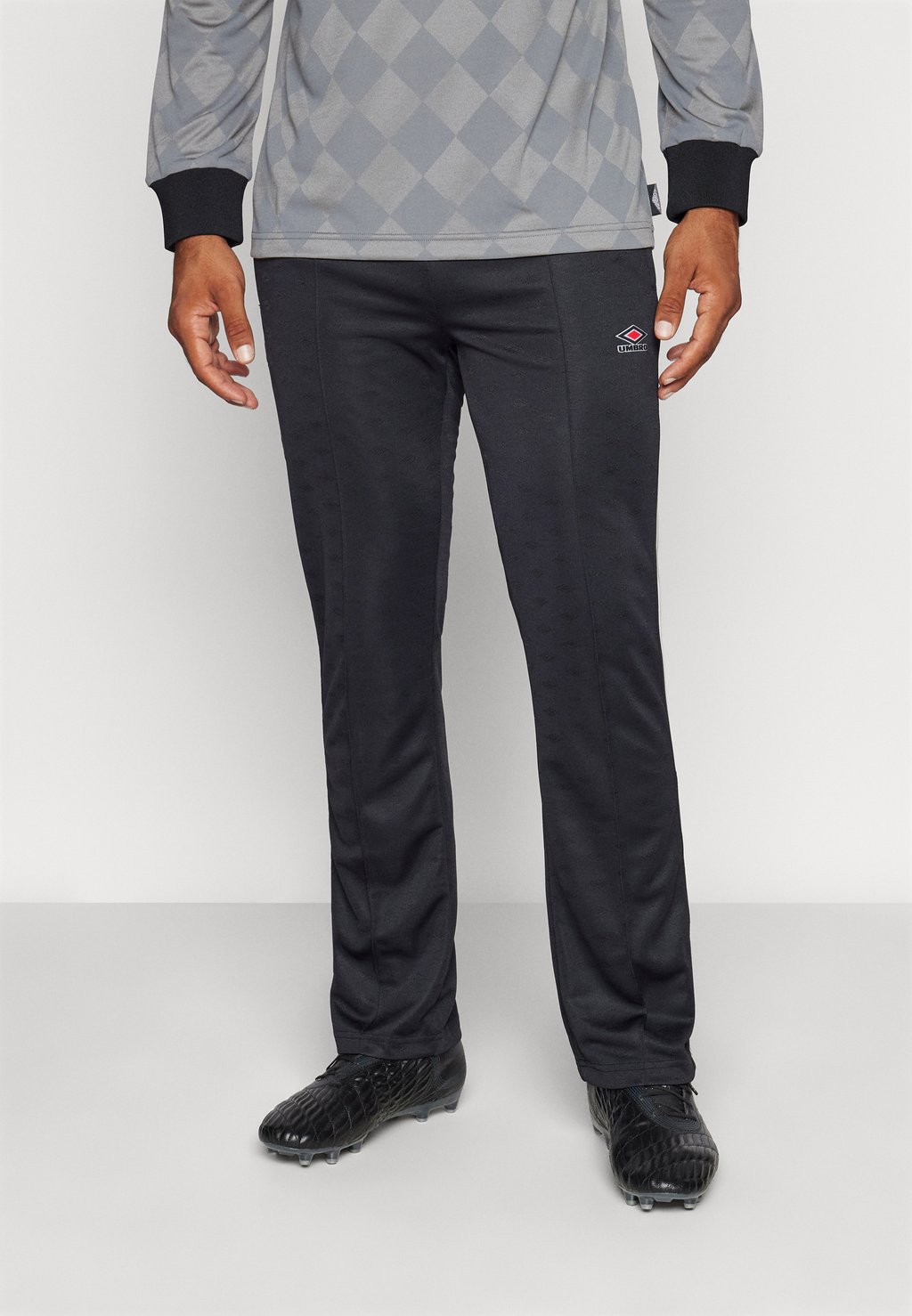 

Спортивные брюки MONOGRAM TRACK PANT Umbro, черный