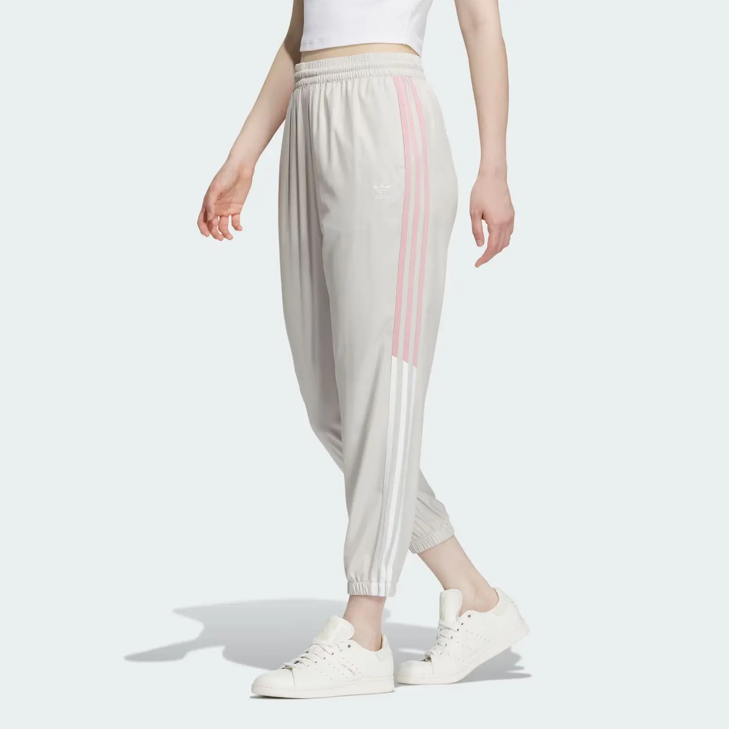 Спортивные брюки из тафтяной ткани Adidas Originals светло-коричневые — фото 3