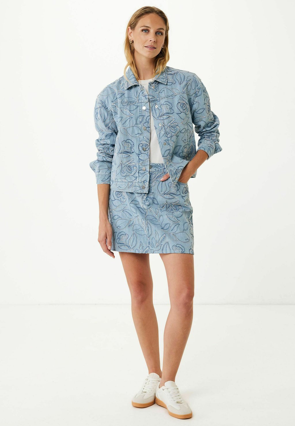 

Джинсовая куртка INDOOR EMBROIDERED Mexx, цвет Light Bleach