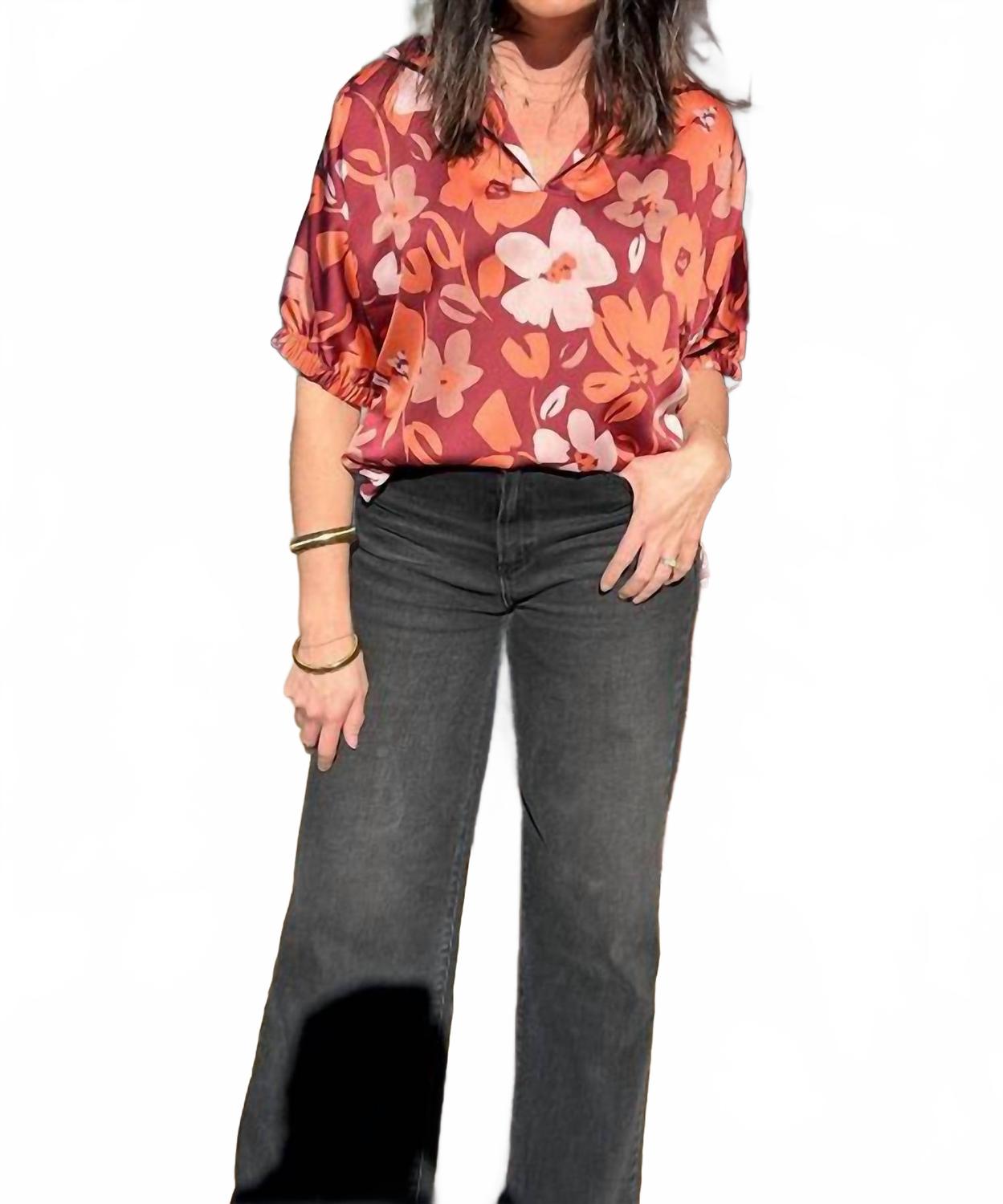 

Топ Sloan с воротником-стойкой и приспущенными плечами в цвете Rustwood Garden Adrienne, rustwood garden