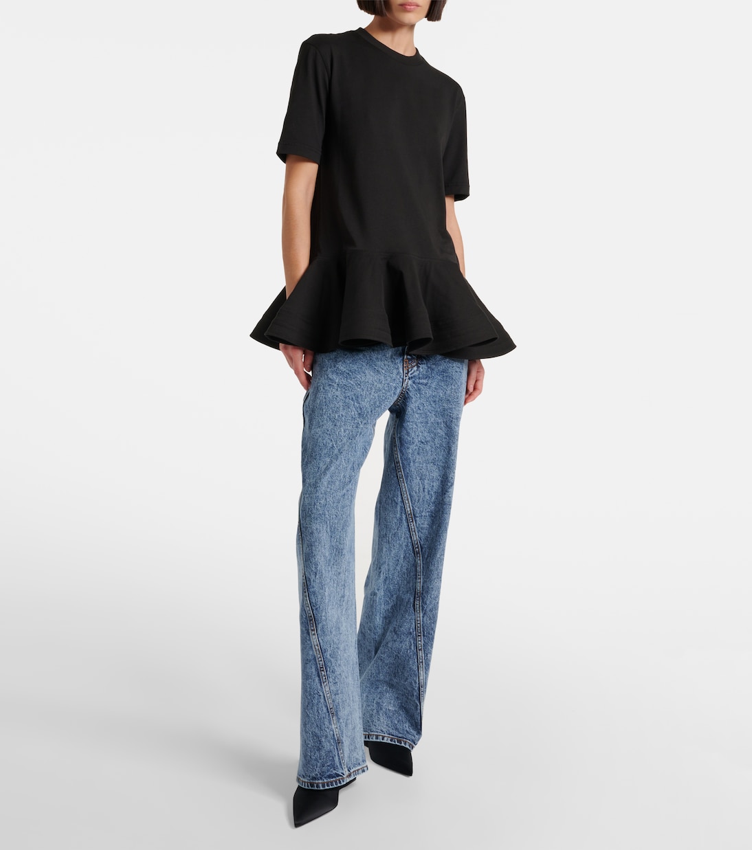 Скрученные джинсы с низкой посадкой и широкими штанинами Alaïa, Bleu Neige — фото 2