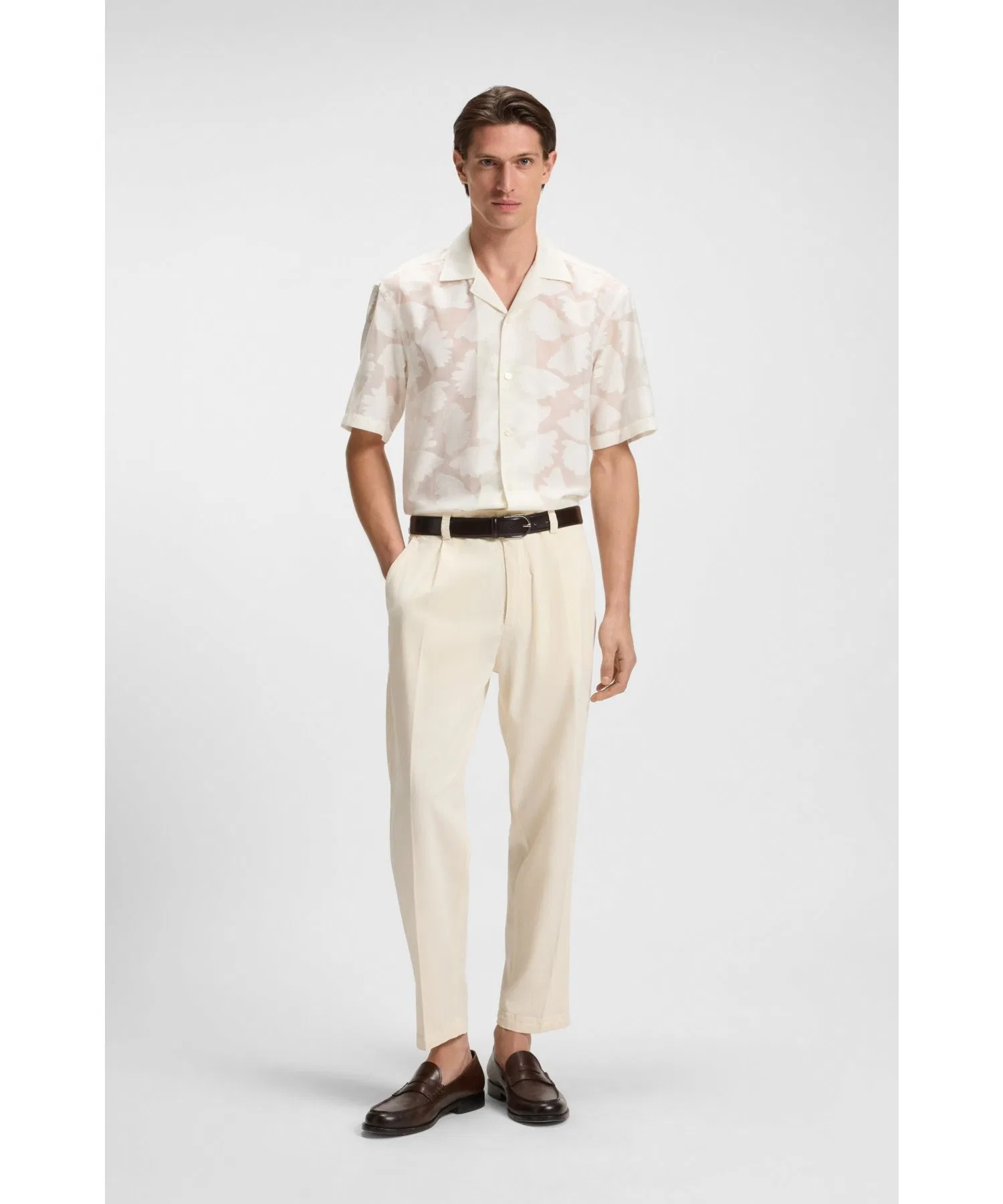 Мужские брюки BOSS Tapered Fit из смесовой ткани коричневые — фото 4