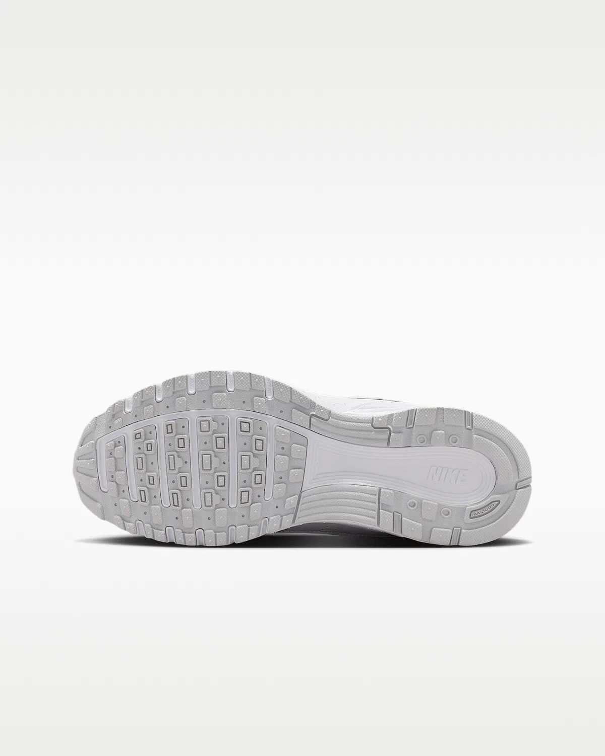 Кроссовки Nike P-6000 для детей, White/Pure Platinum/Metallic Gold — фото 2