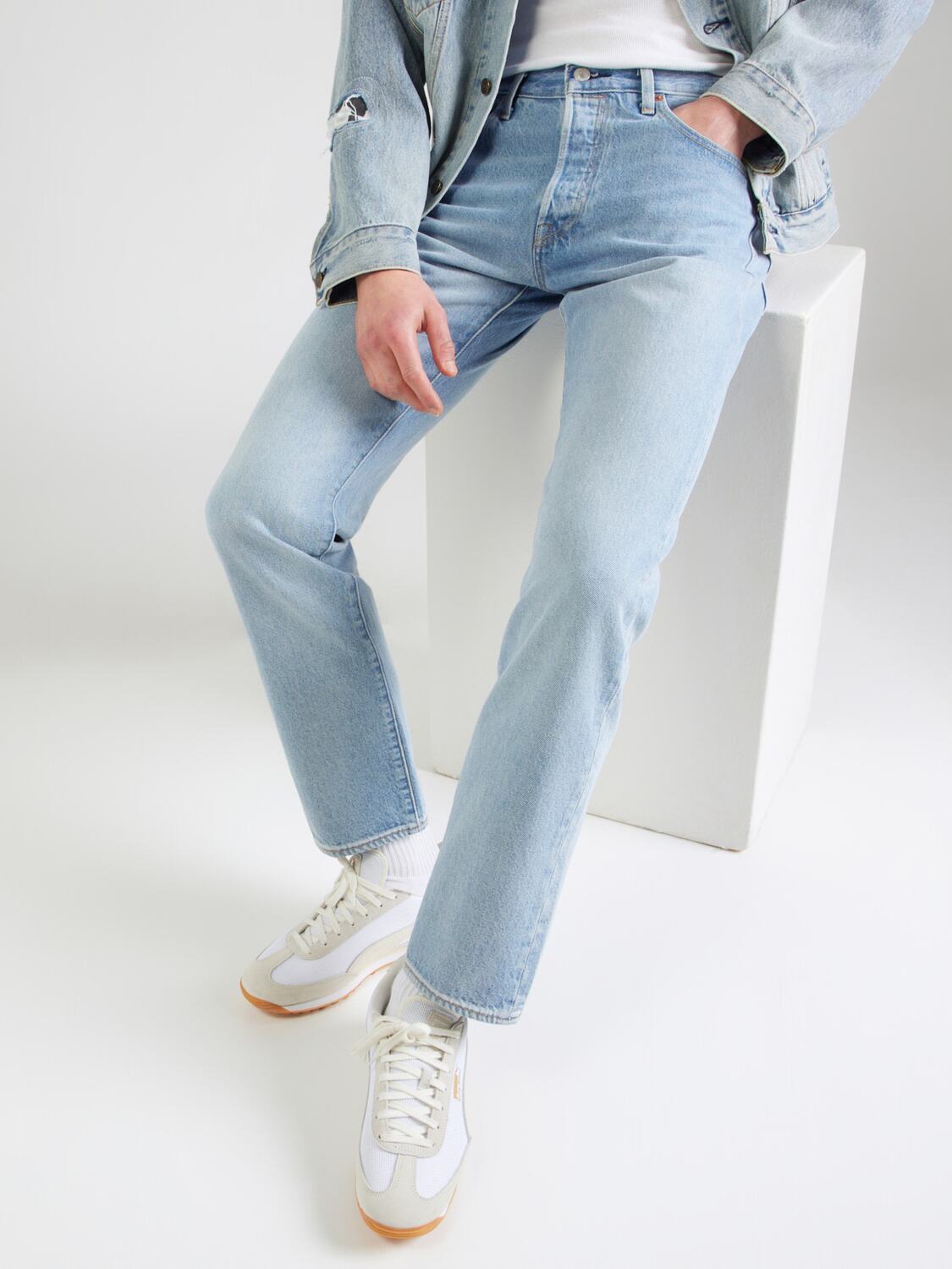 LEVI'S  Джинсы Regular '501 Relaxed Jeans' в светло-голубом цвете — фото 3