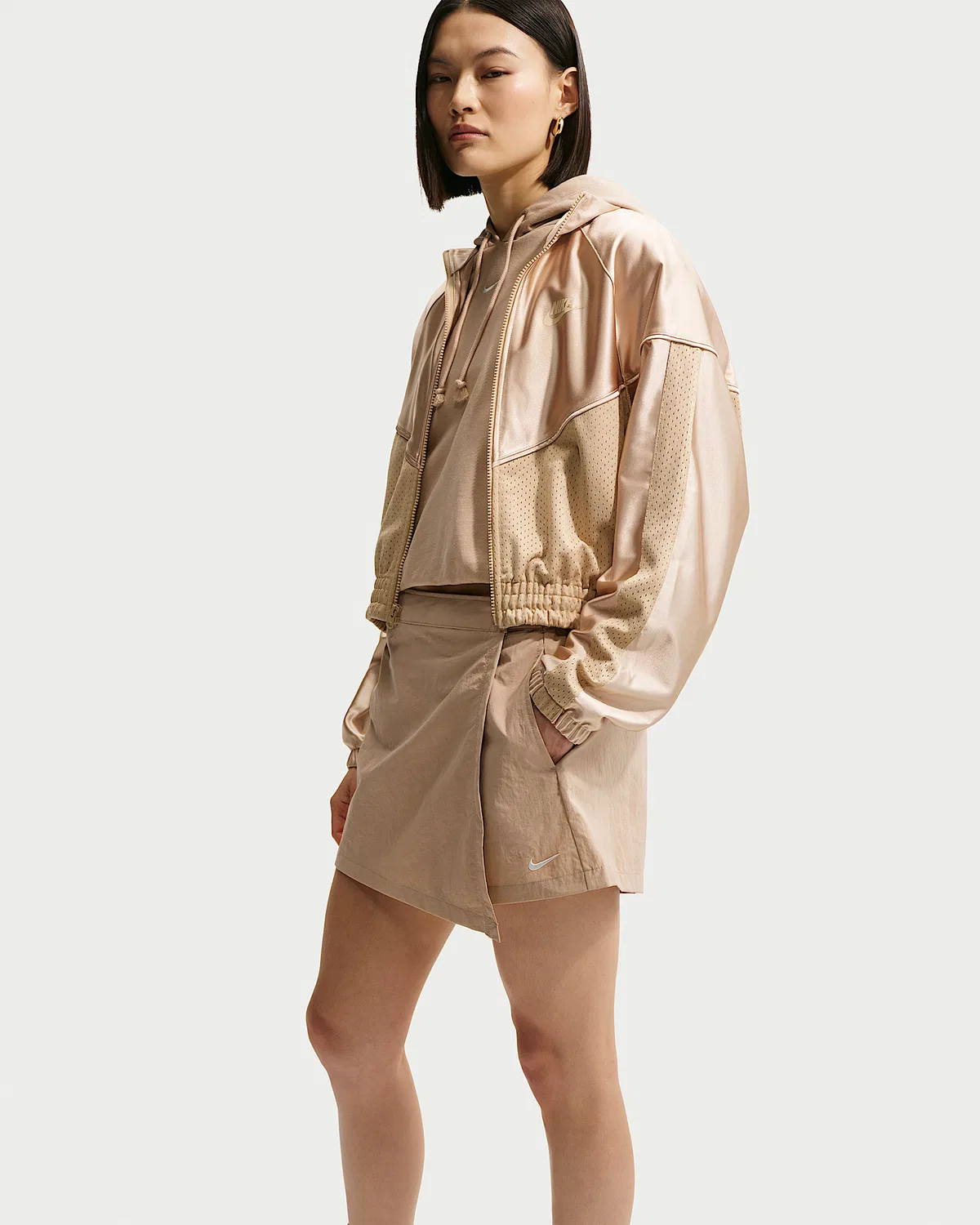 Женская юбка-шорты Nike Sportswear средней посадки, Linen/Sail — фото 4