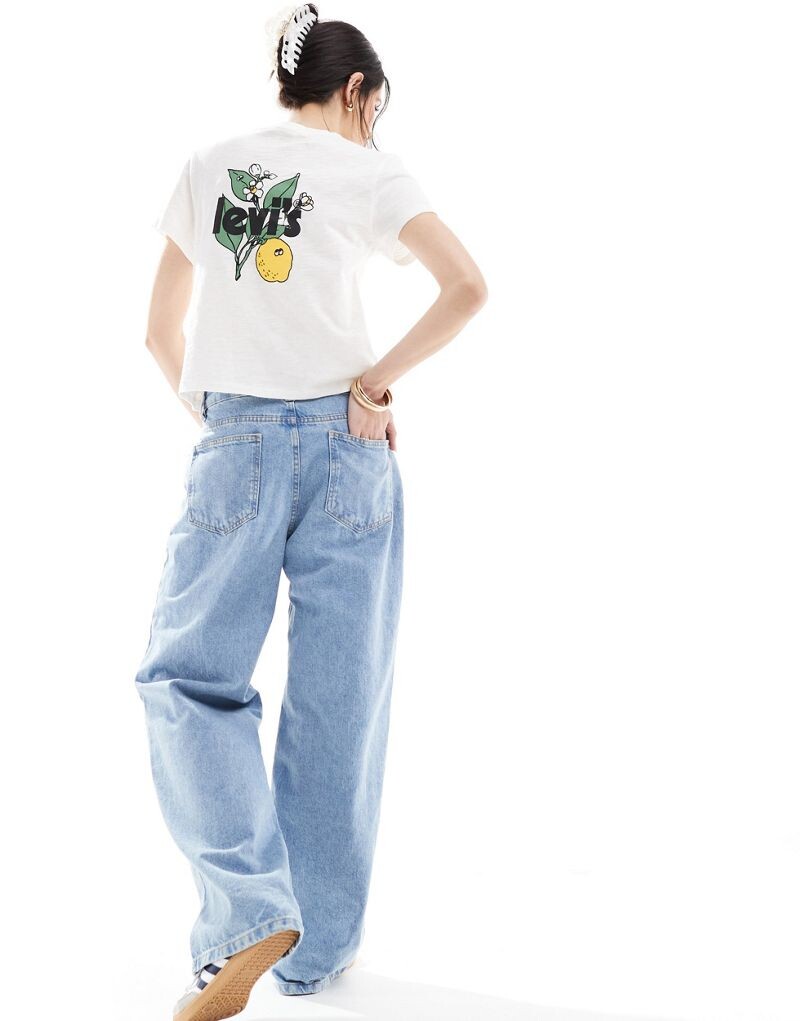 

Классическая футболка Levi's кремового цвета с лимонным логотипом на спине