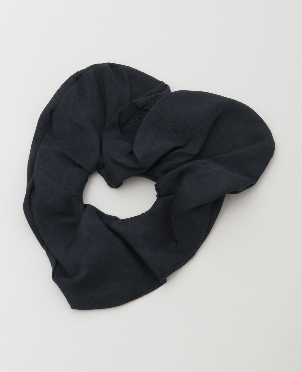Резинка для волос heyep Silk Heart Scrunchie - средний размер, темно-синяя. Martinique, Navy — фото 2