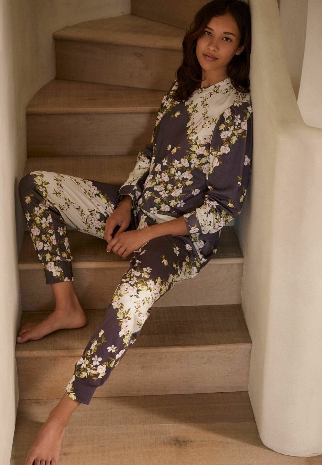

Пижамный комплект REGULAR FIT FLORAL SET B by Ted Baker, фиолетовый