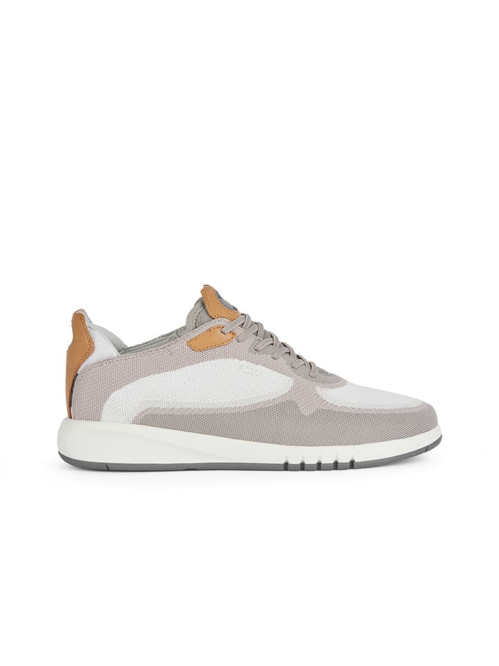 

Кроссовки на шнуровке Geox, цвет weiß/beige