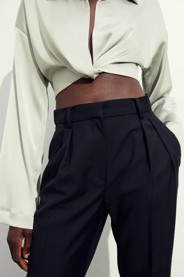 

Брюки с зауженными штанинами H&M, черный