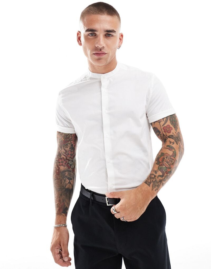 

Белая узкая футболка на пуговицах ASOS DESIGN