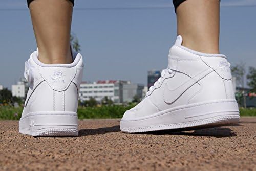 Мужские кроссовки Nike Scarpa Air Force 1 Mid, белый — фото 2