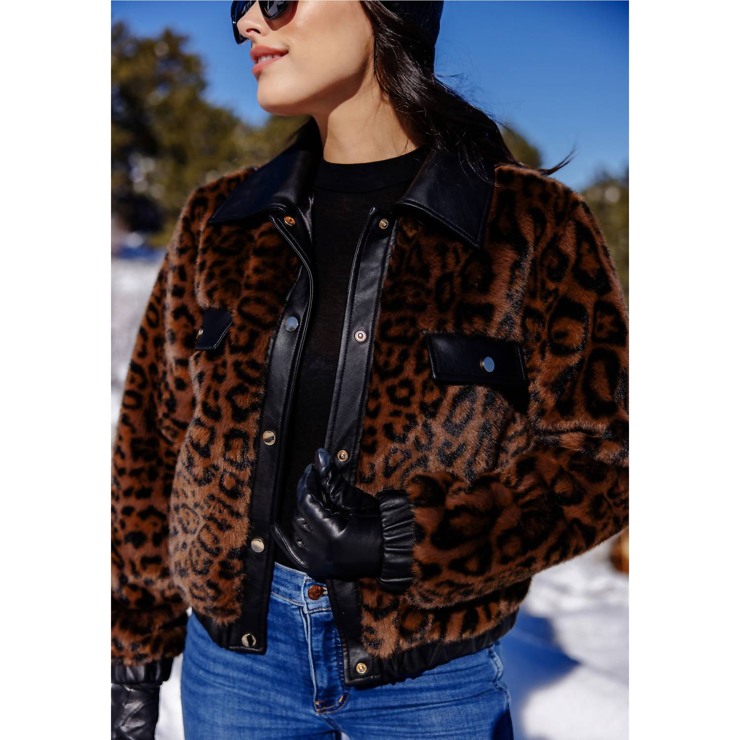 

Куртка-бомбер Billie в леопардовом/черном цвете FABULOUS FURS