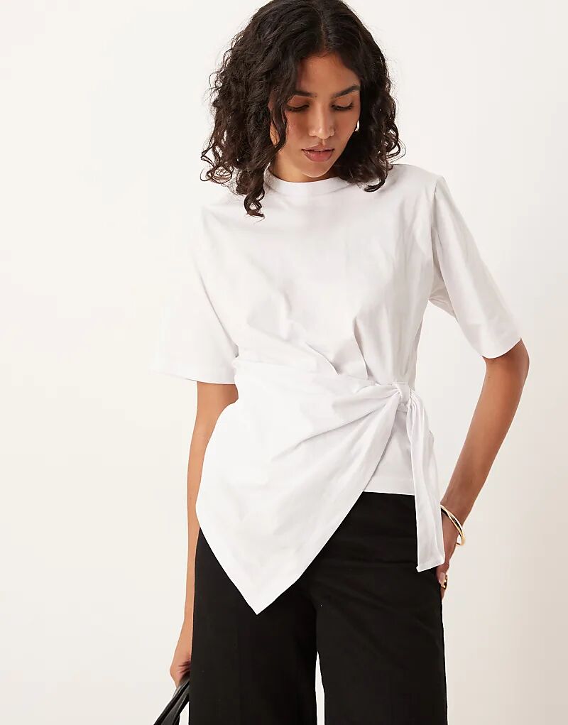 

Белая футболка ASOS DESIGN с присборенными краями и драпировкой