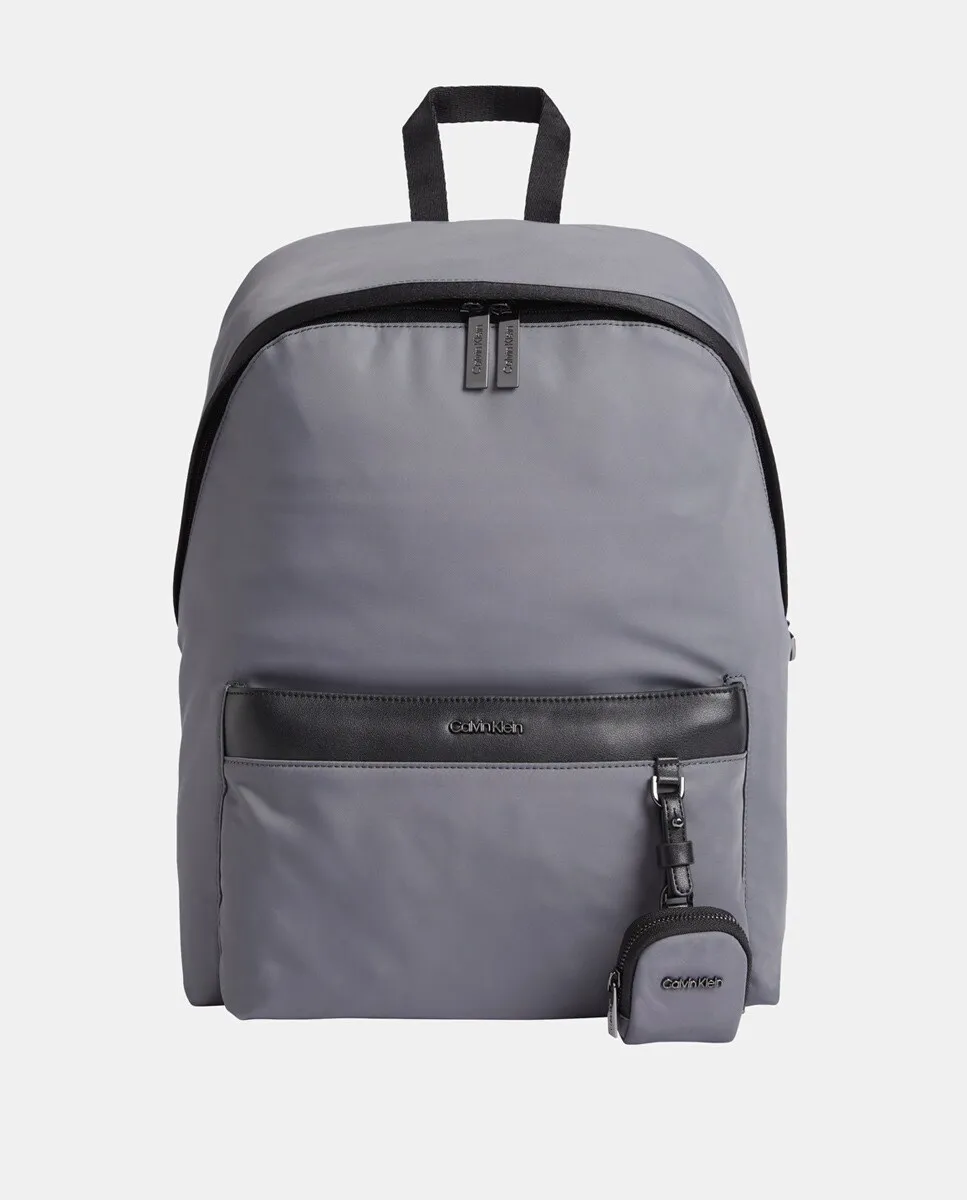 

Нейлоновый рюкзак и чехол для шлема Calvin Klein, серый